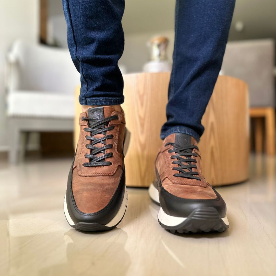 Zapato en Cuero Premium ref. 600 A Café con negro
