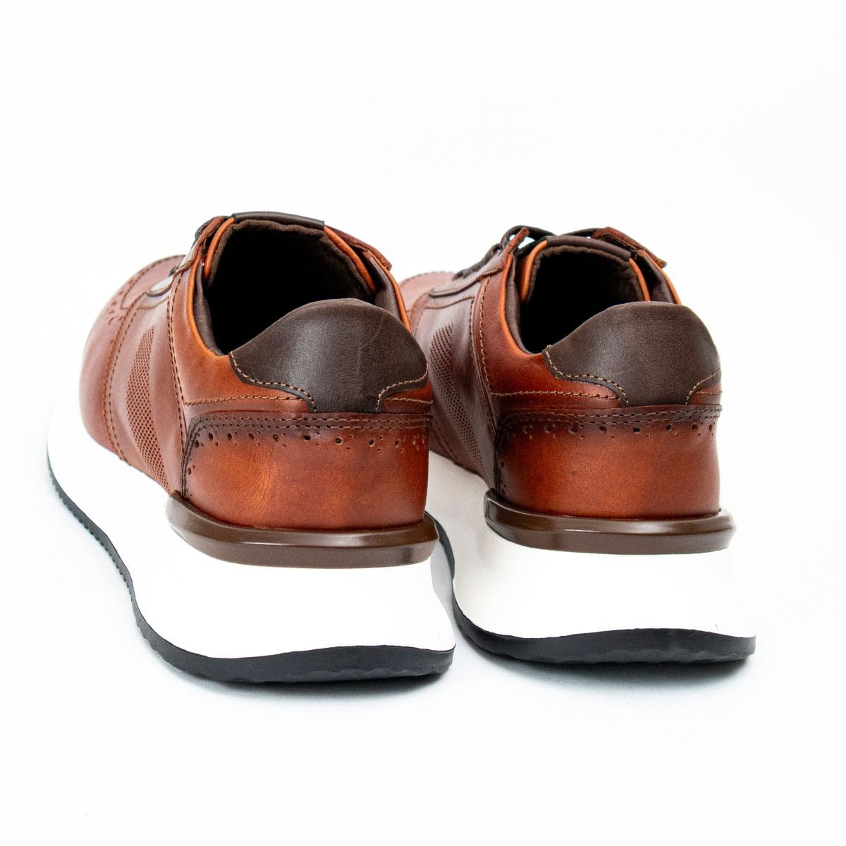 Zapato de Cuero D16 Color Miel Claro