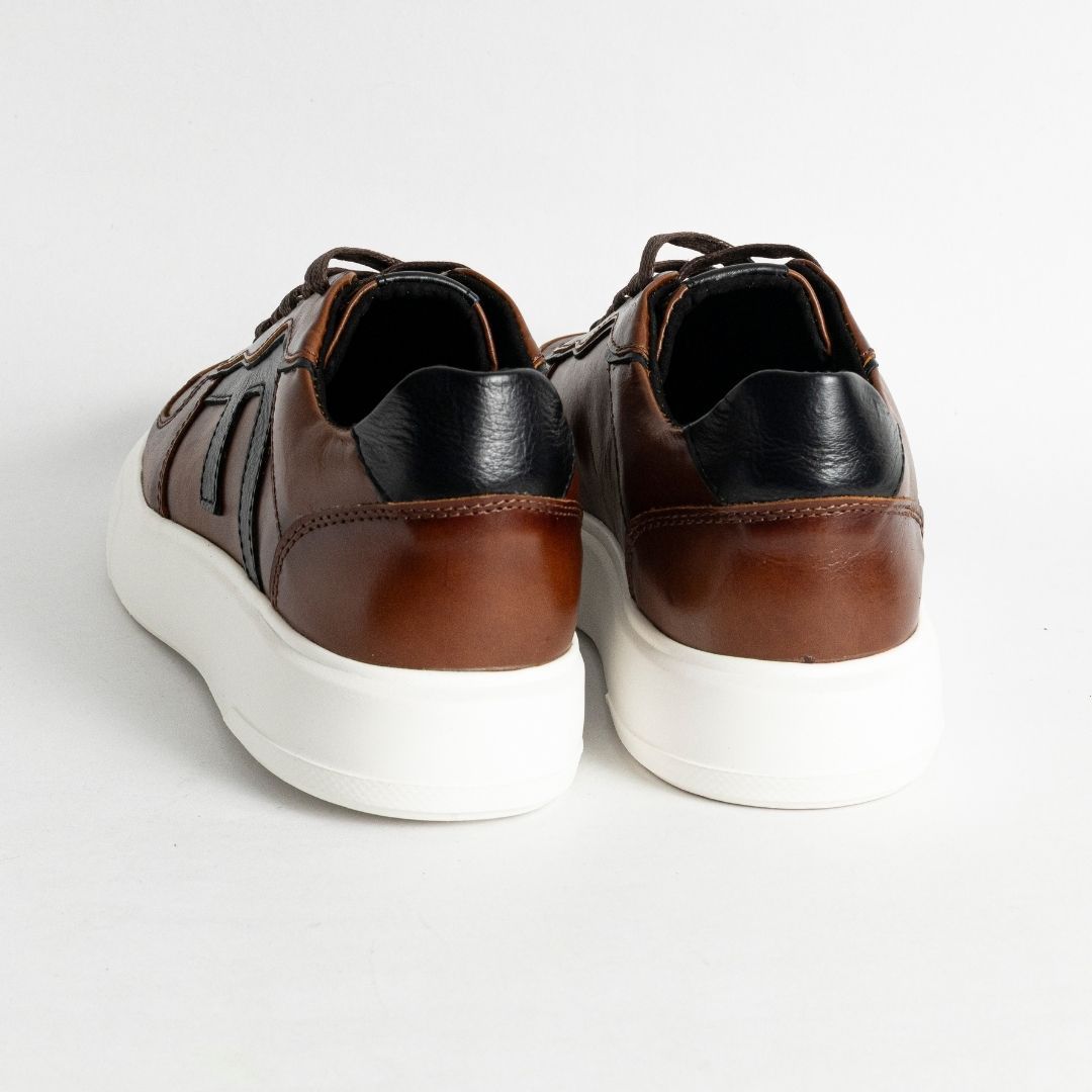 Zapato en Cuero 616  Café con Negro