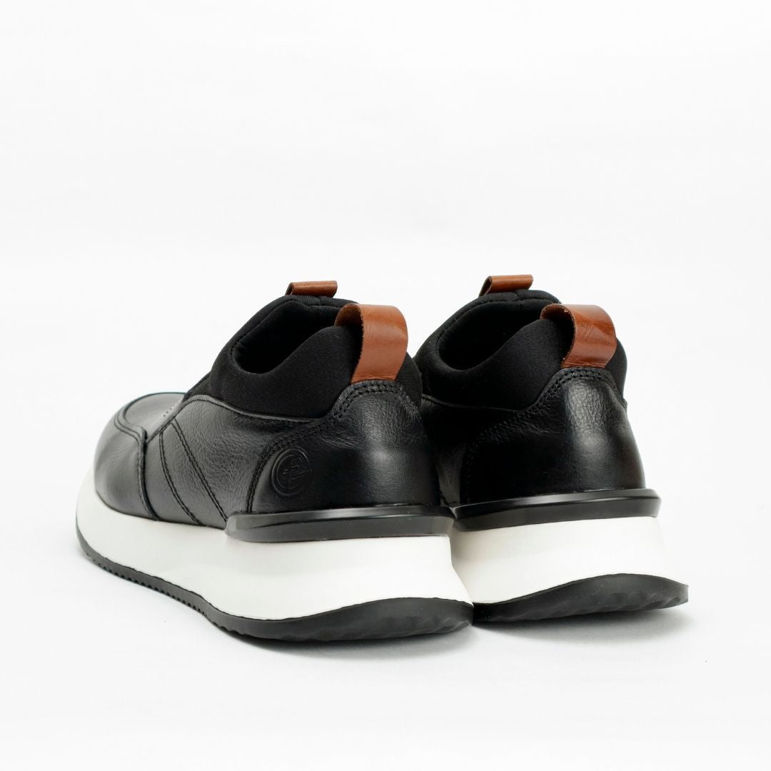 Zapato de Cuero 3201  color Negro tipo mocasín