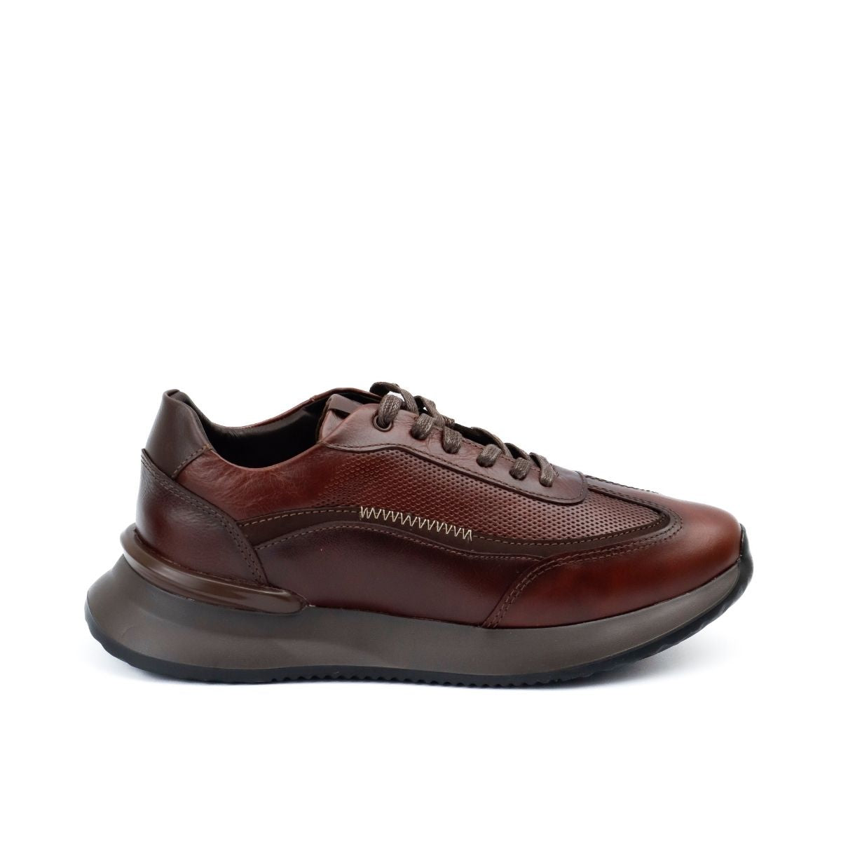 Zapato de Cuero T- 18 Color Vinotinto Con Degrade en Café