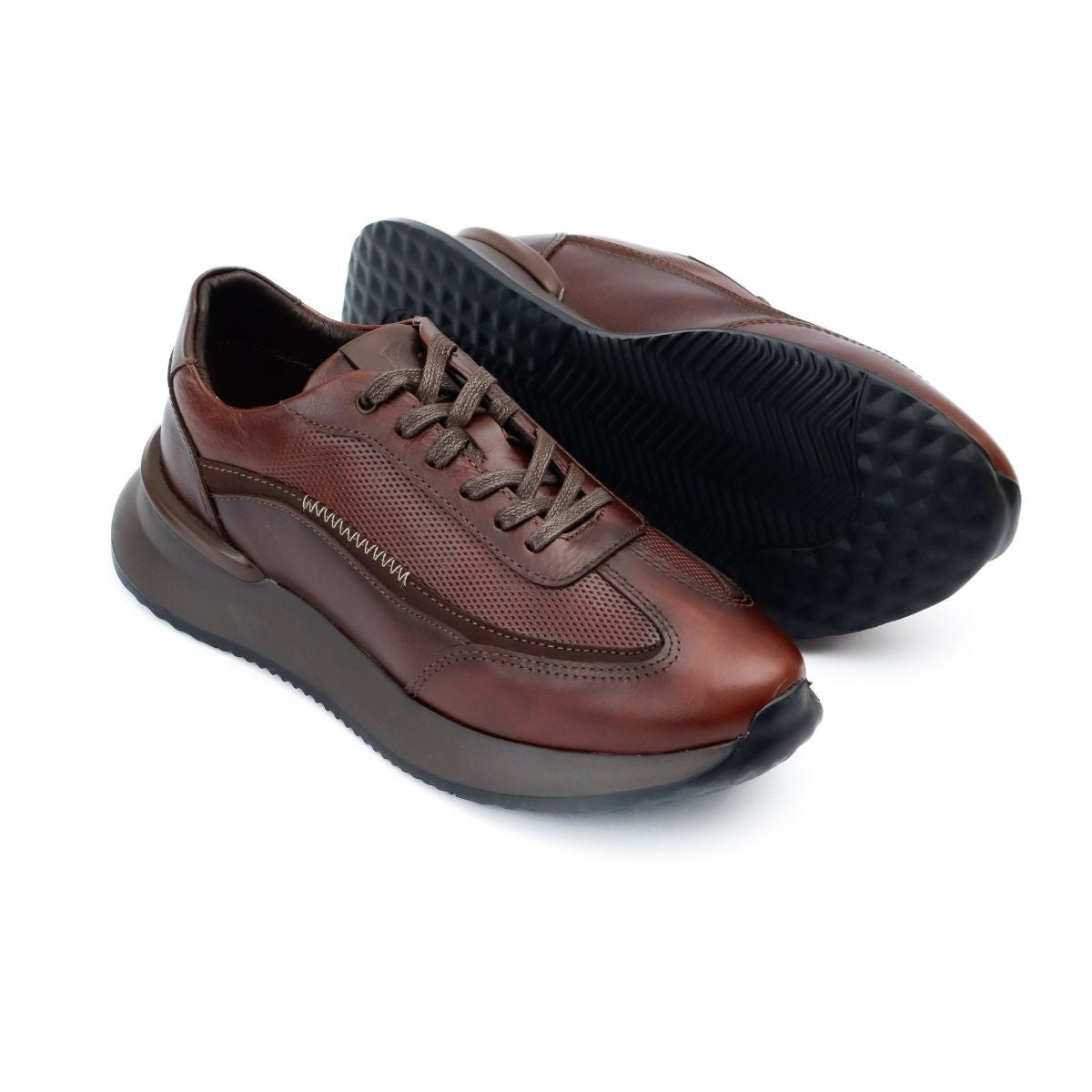 Zapato de Cuero T- 18 Color Vinotinto Con Degrade en Café