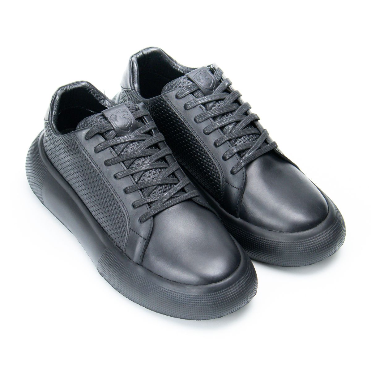 Zapato de Cuero 2026 Color  Negro  Mate