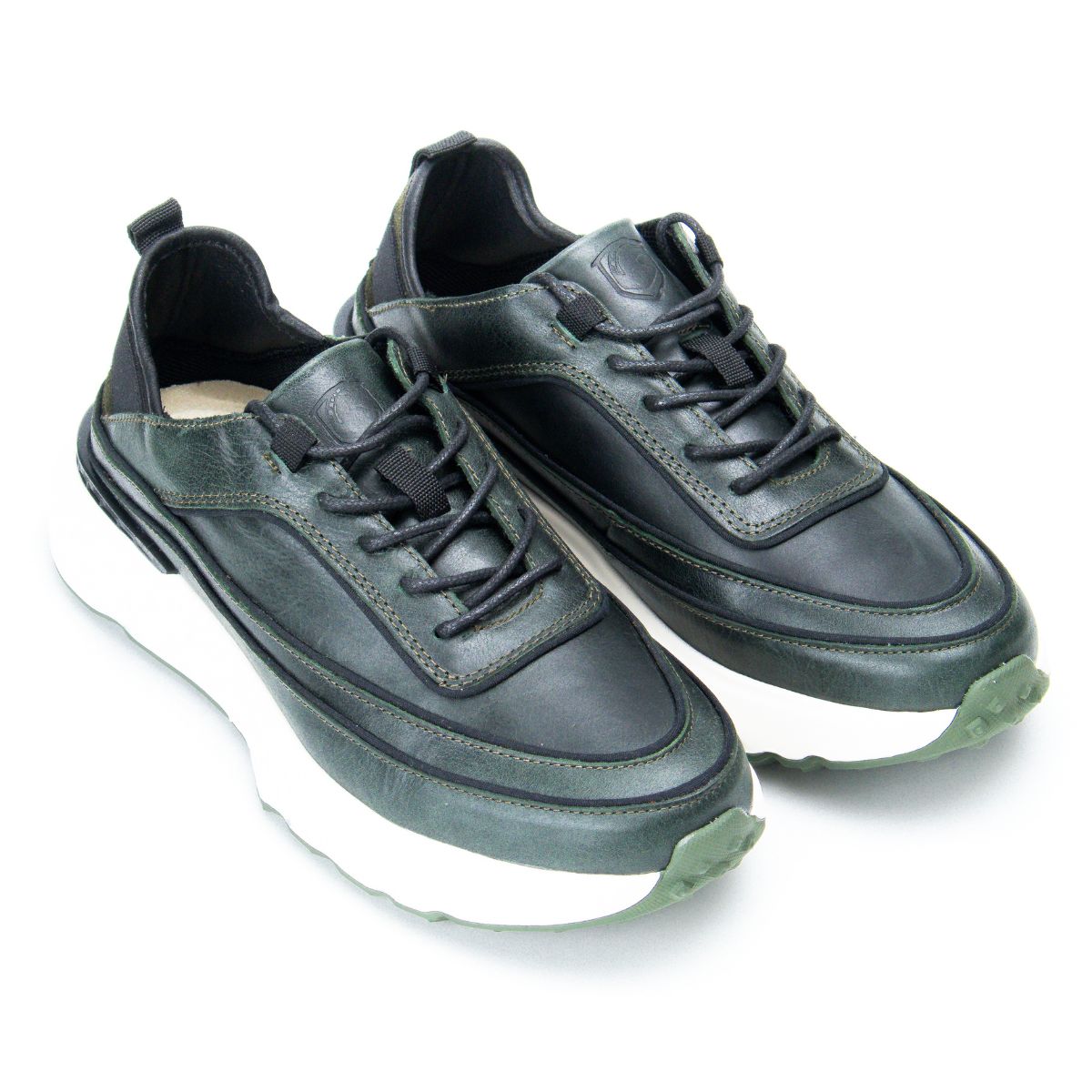 Zapato 913 En Cuero Verde Metalizado