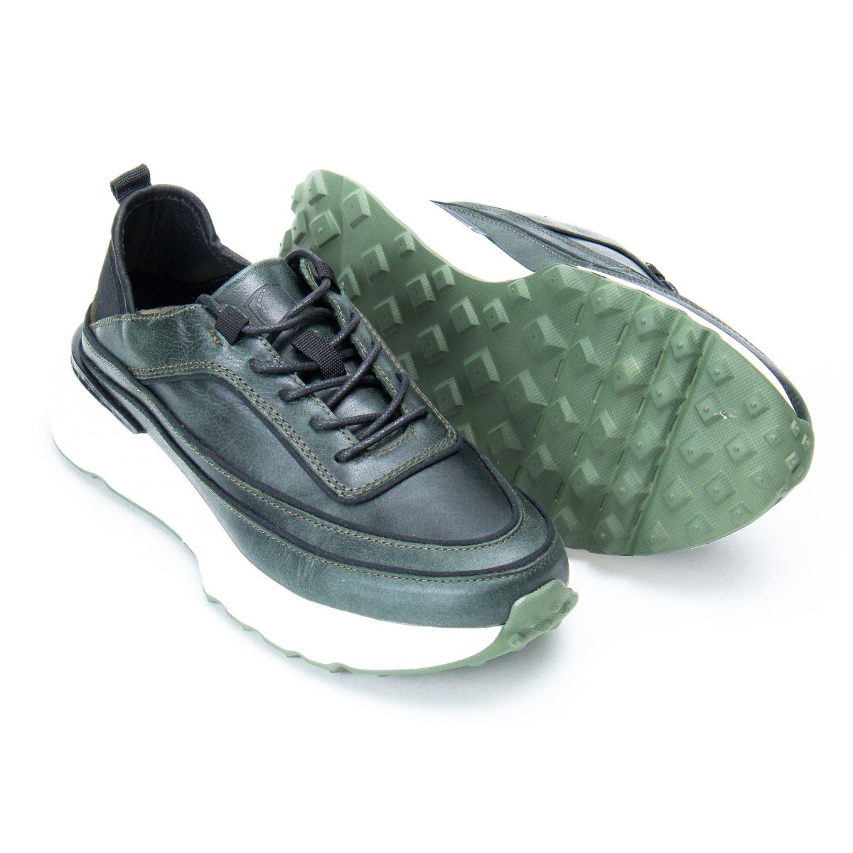 Zapato 913 En Cuero Verde Metalizado