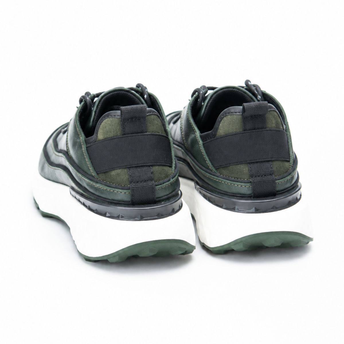Zapato 913 En Cuero Verde Metalizado