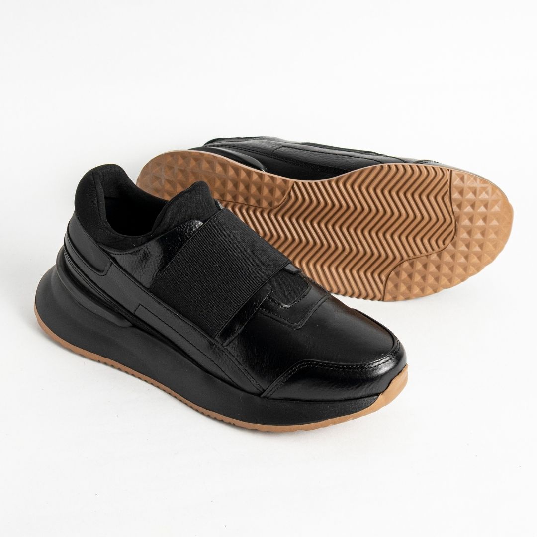 Zapato de Cuero D17 Color Negro con Elastico