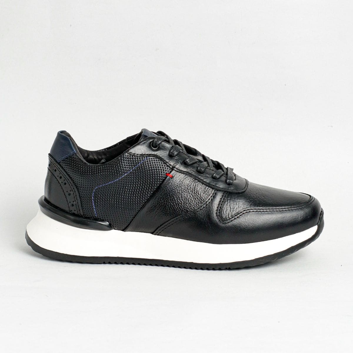 Zapato de Cuero D15 Color Negro