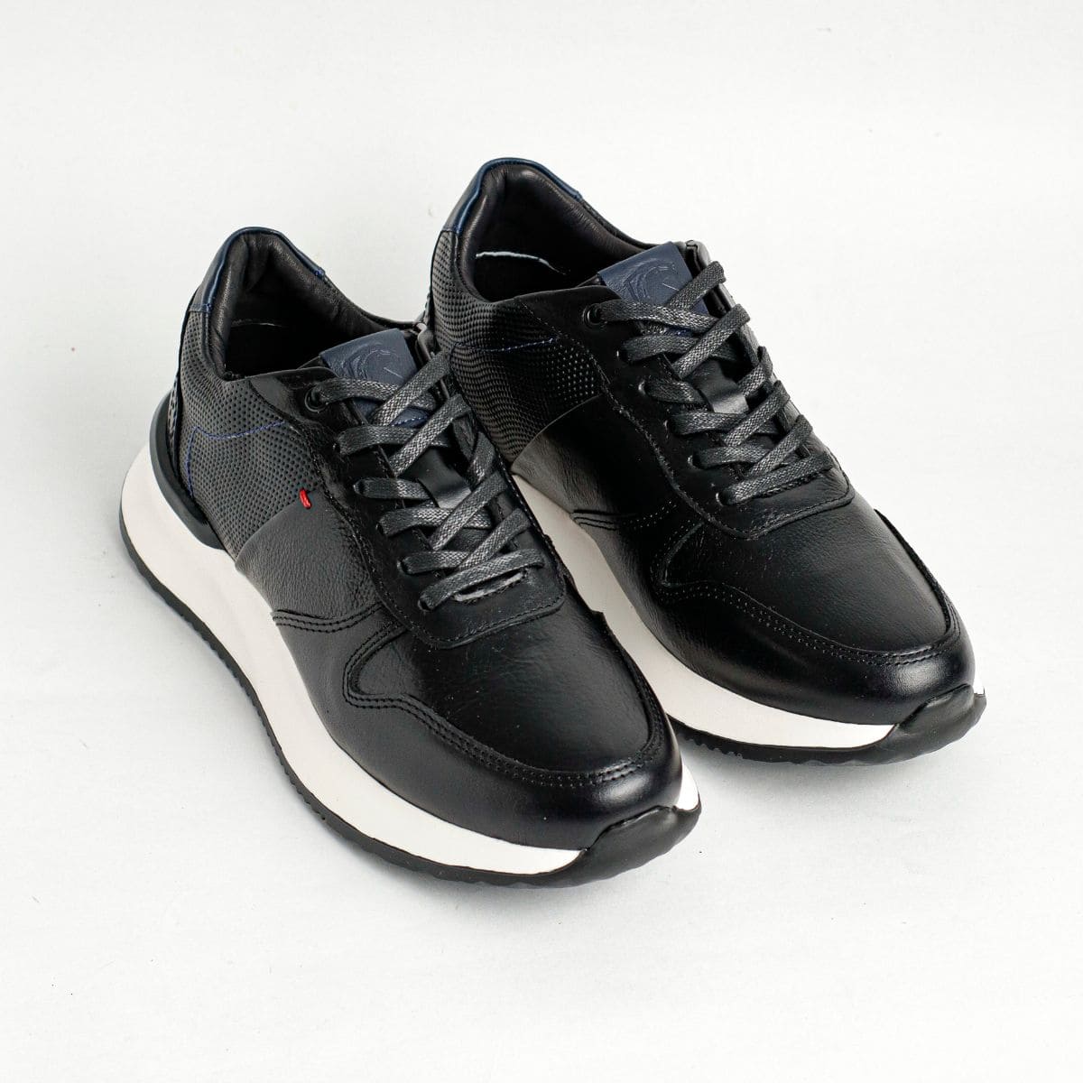 Zapato de Cuero D15 Color Negro