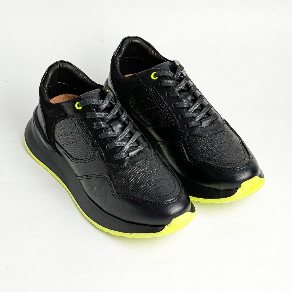 Zapato de Cuero D12 Color Negro