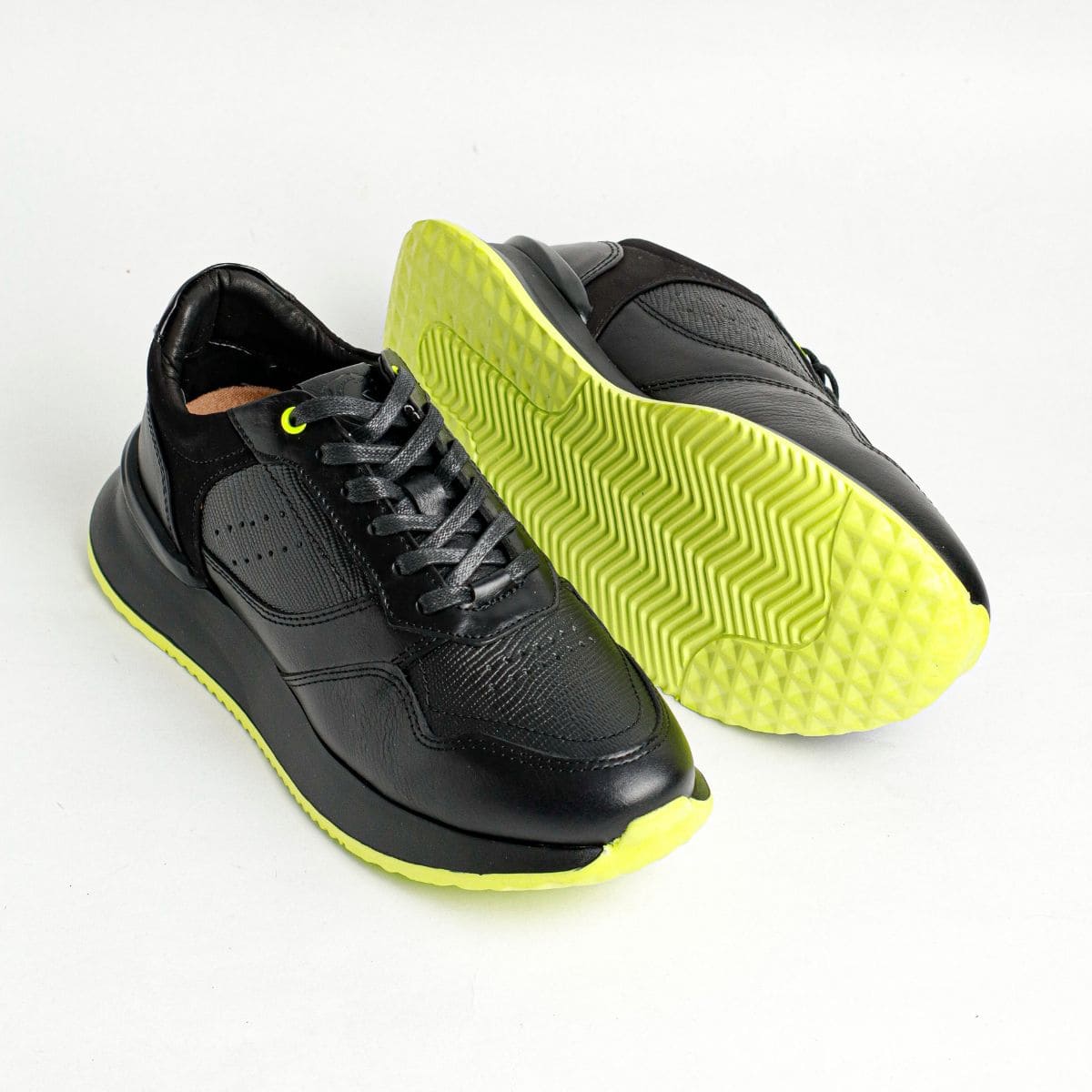 Zapato de Cuero D12 Color Negro