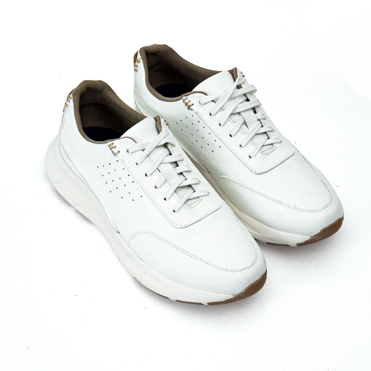 Zapato en Cuero Bucagala Color blanco con Miel