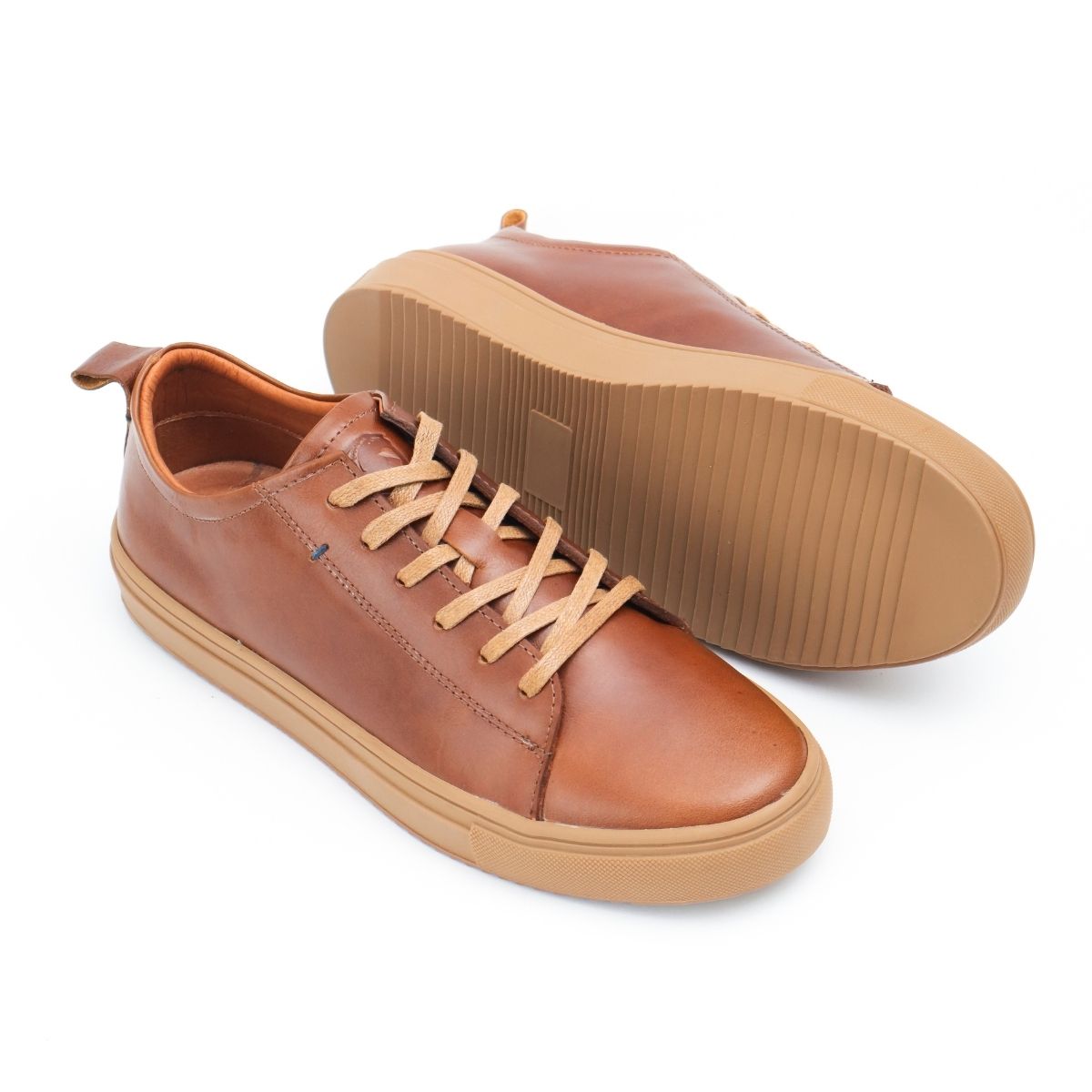 Zapato de Cuero B-85 Color Miel Crepe Brillante